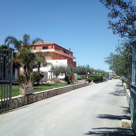 مينفي Villa Plasi المظهر الخارجي الصورة