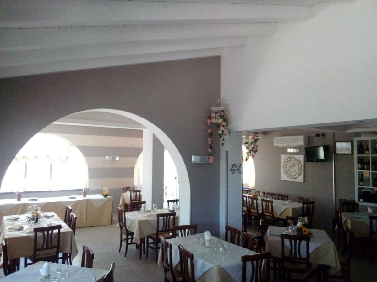 مينفي Villa Plasi المظهر الخارجي الصورة